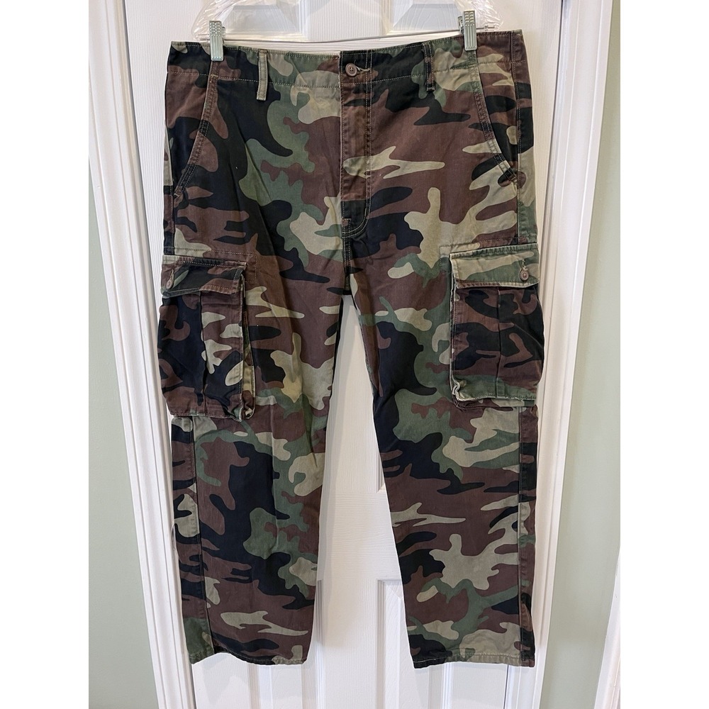Levis Cargo Pants Mens 36x29 Green Woodland Camouflage Pants Hiking Streetwear